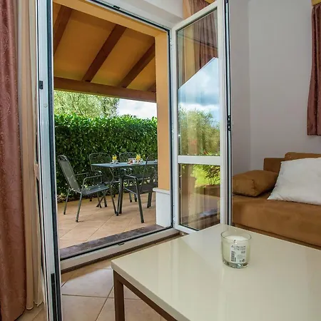 Apartman Peaceful In Sveti Lovrec With Swimming Pool