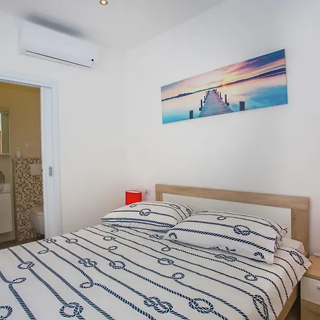 Peaceful In Sveti Lovrec With Swimming Pool Apartman Vošteni